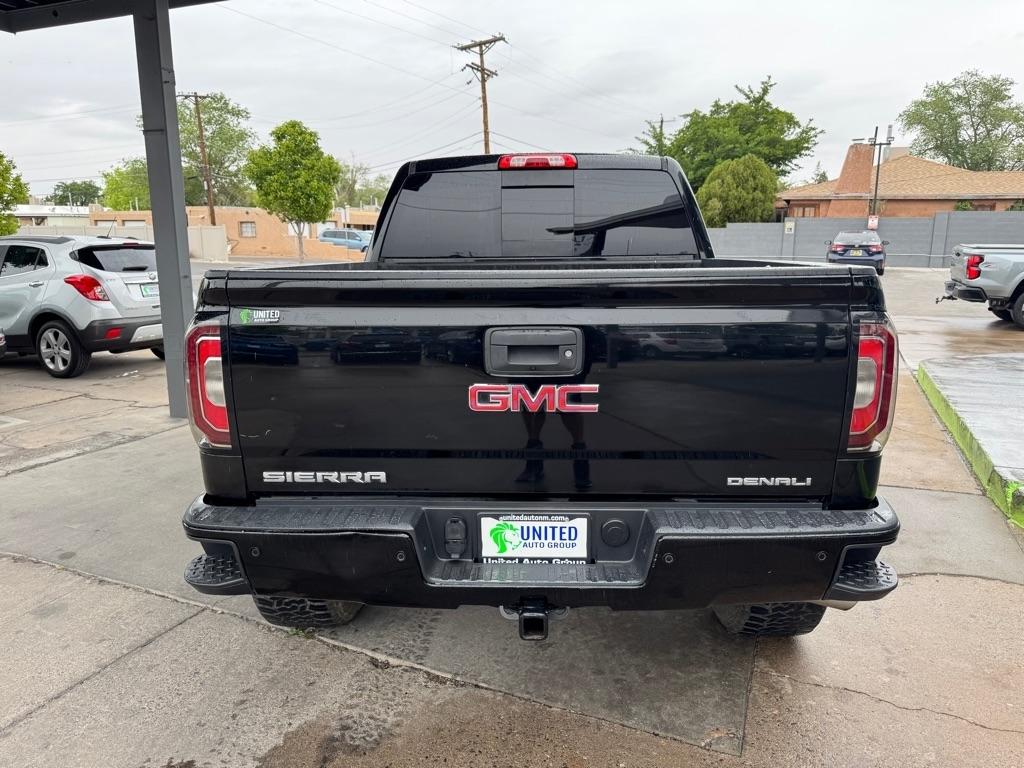 GMC Sierra 1500 Denali Crew Cab Long Box 4WD 2017