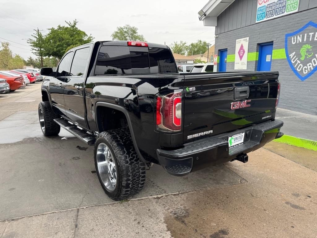 GMC Sierra 1500 Denali Crew Cab Long Box 4WD 2017