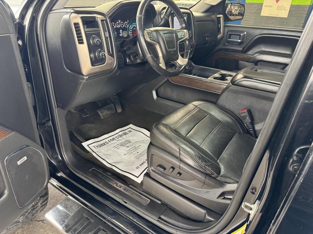 GMC Sierra 1500 Denali Crew Cab Long Box 4WD 2017