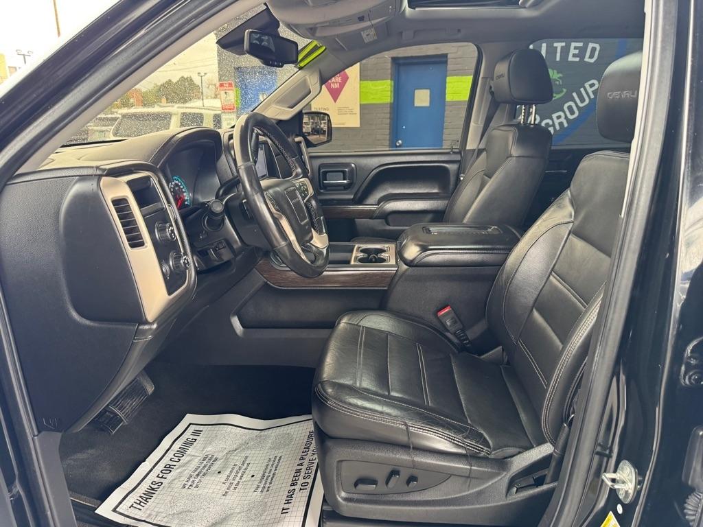 GMC Sierra 1500 Denali Crew Cab Long Box 4WD 2017