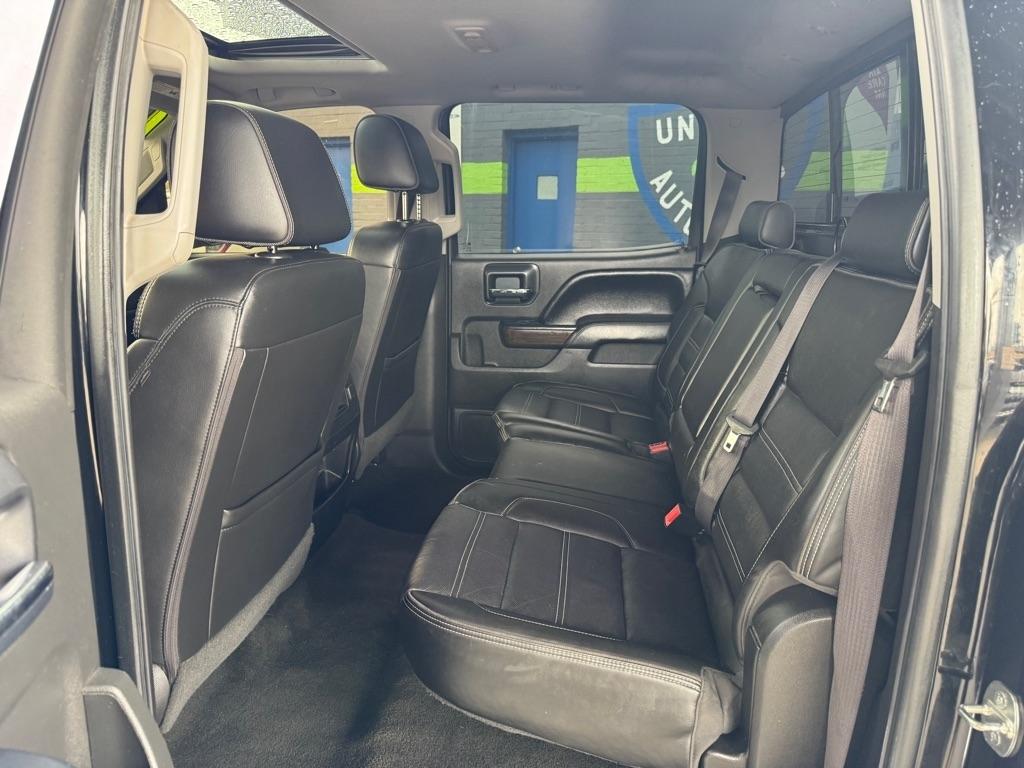 GMC Sierra 1500 Denali Crew Cab Long Box 4WD 2017