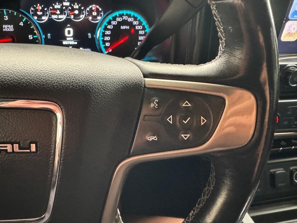 GMC Sierra 1500 Denali Crew Cab Long Box 4WD 2017
