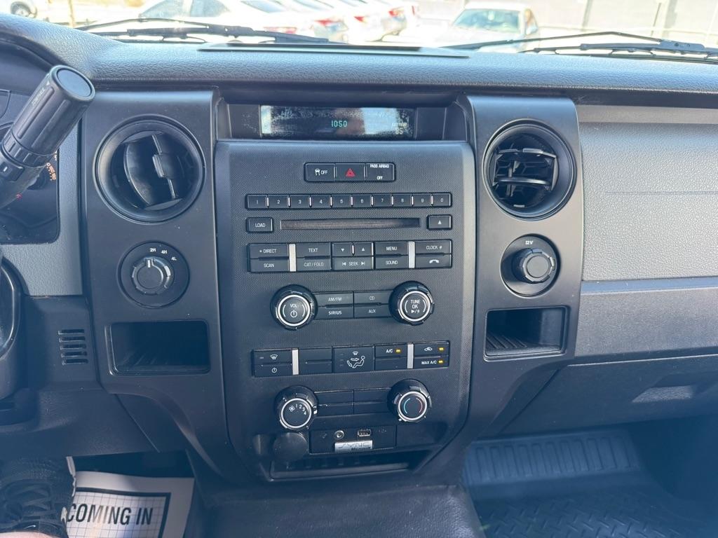Ford F-150 XL SuperCrew 5.5-ft. Bed 4WD 2013