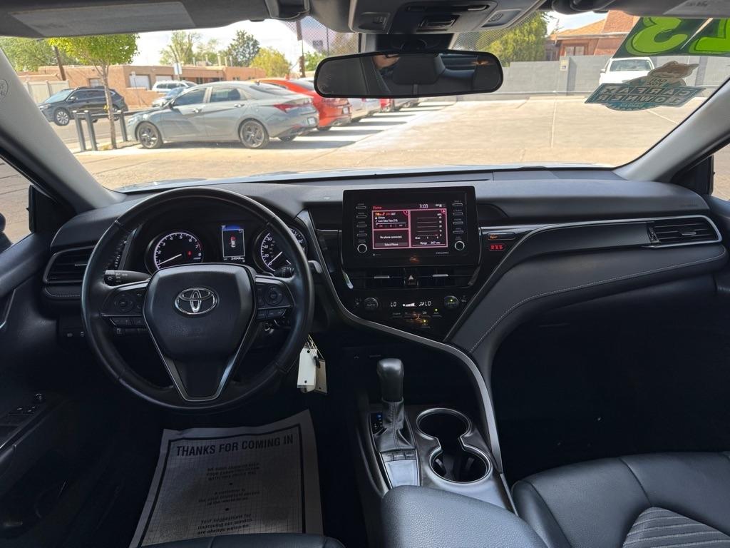 Toyota Camry SE 2023