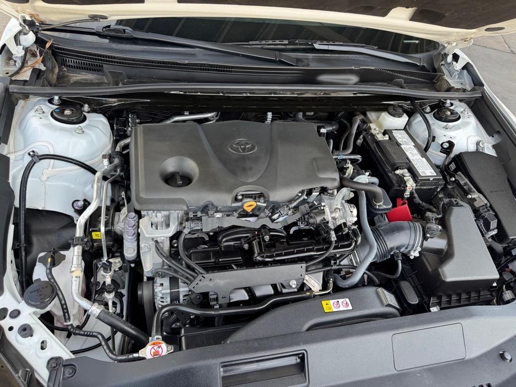 Toyota Camry SE 2023