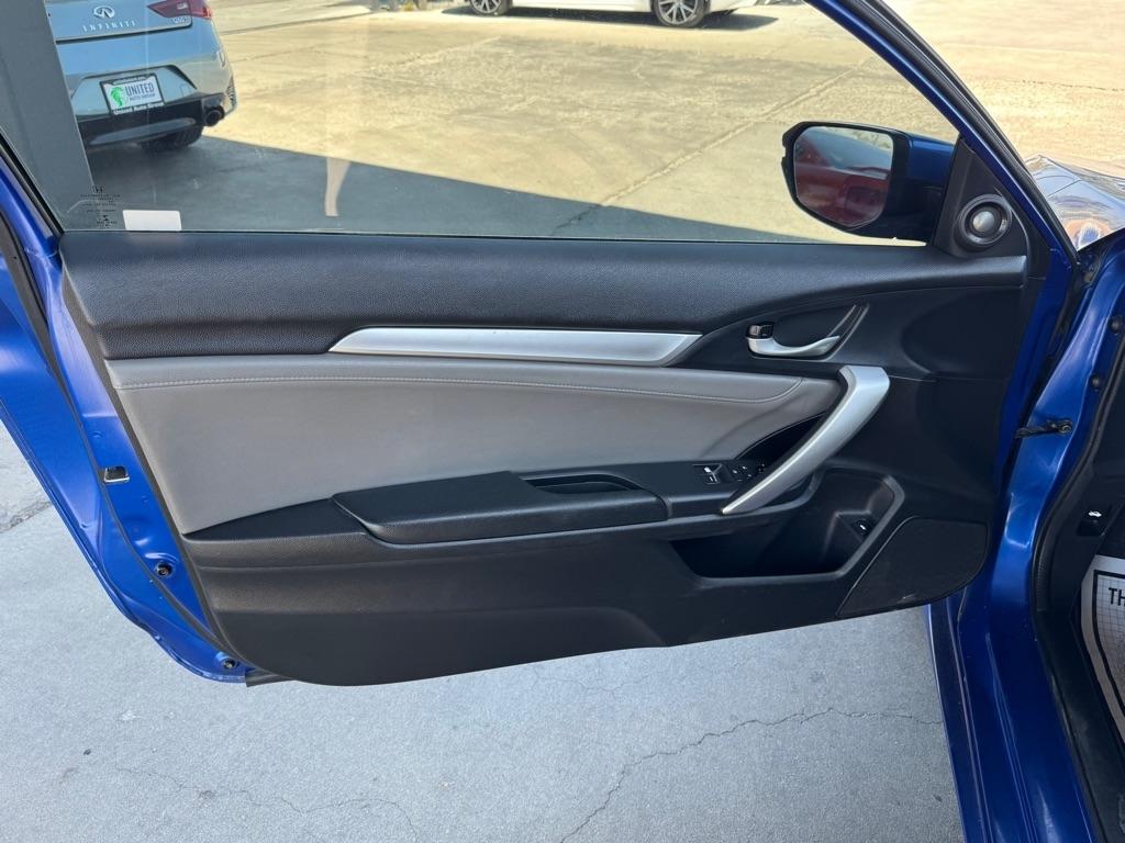 Honda Civic Touring Coupe CVT 2017