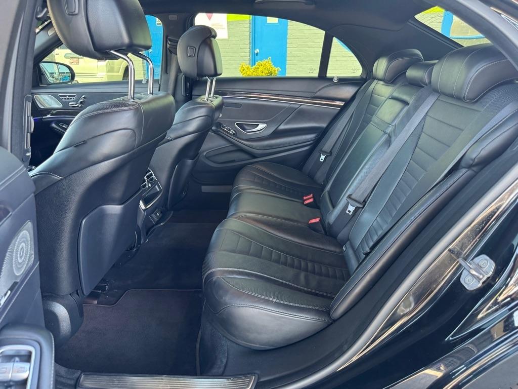 Mercedes-Benz S-Class S560 2020