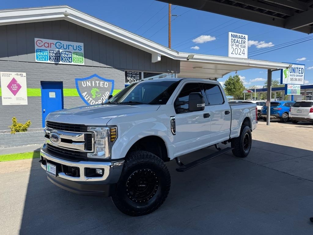 2018 Ford F-250 XLT 4x4 Crew Cab 6-3/4' Box's photo