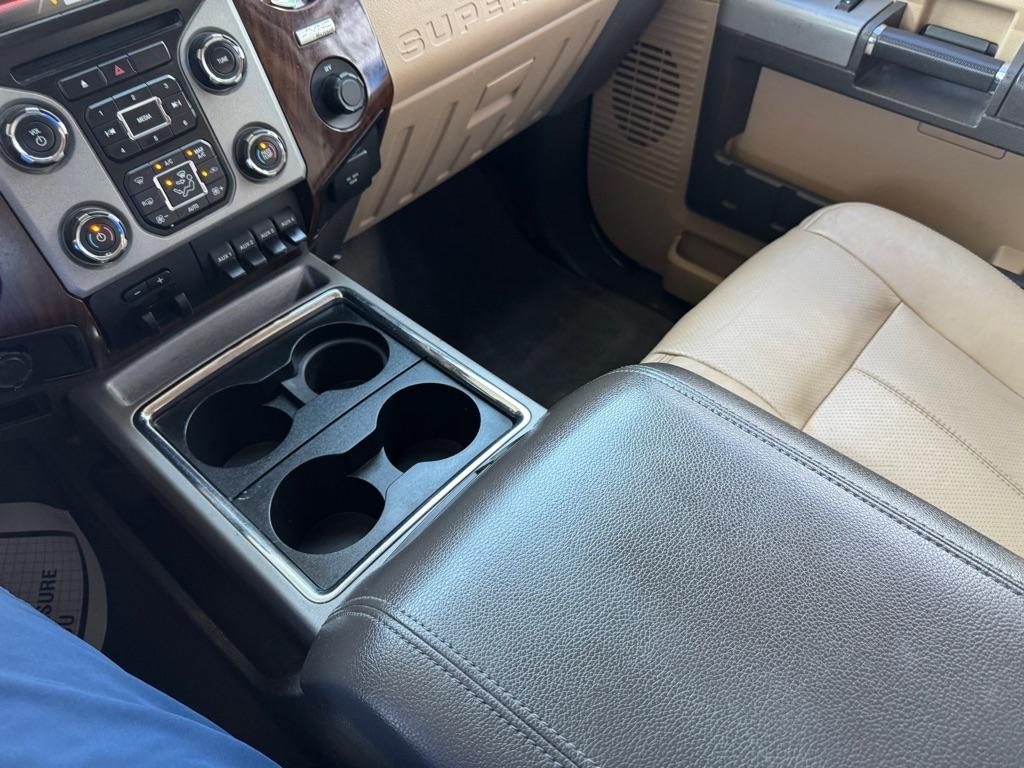 Ford F-350 SD King Ranch Crew Cab 4WD 2013