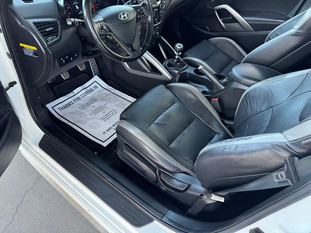 Hyundai Veloster Turbo 6MT 2016