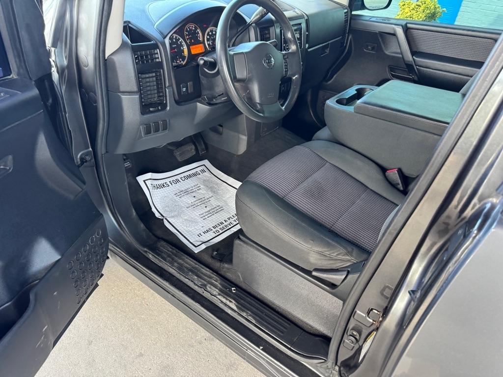 Nissan Titan XE King Cab 2WD SWB 2009