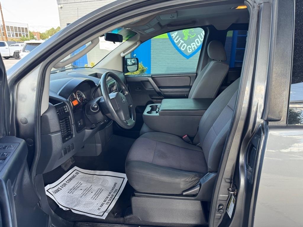Nissan Titan XE King Cab 2WD SWB 2009