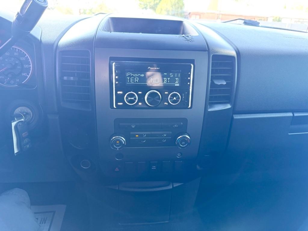 Nissan Titan XE King Cab 2WD SWB 2009