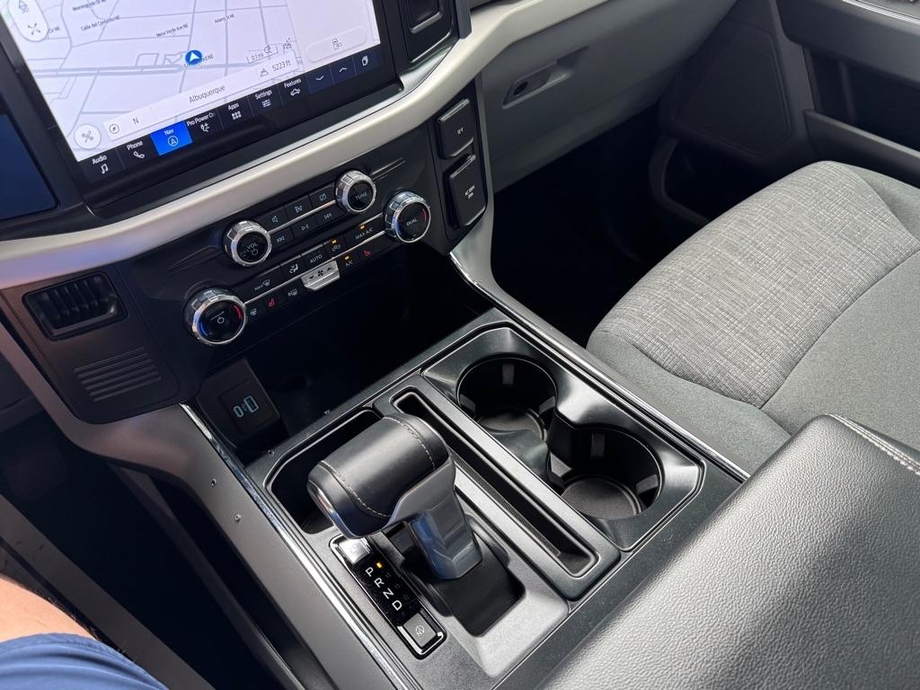 Ford F-150 Lightning Pro 2023