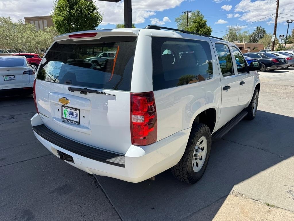 Chevrolet Suburban FL 1500 4WD 2013