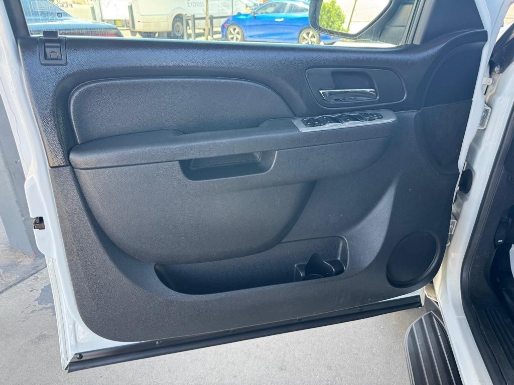 Chevrolet Suburban FL 1500 4WD 2013