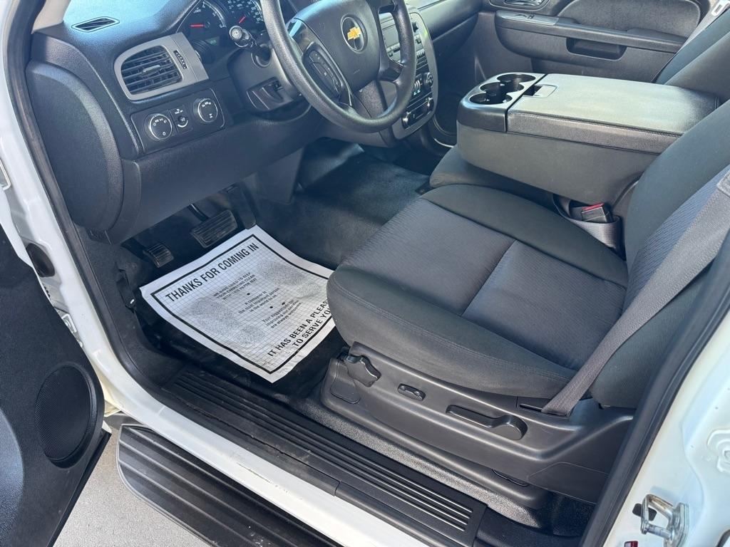Chevrolet Suburban FL 1500 4WD 2013