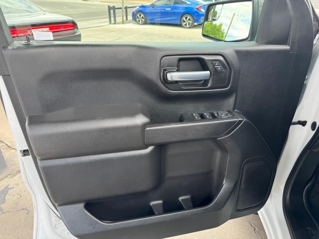 Chevrolet Silverado 1500 Custom Crew Cab Short Box 2WD 2021
