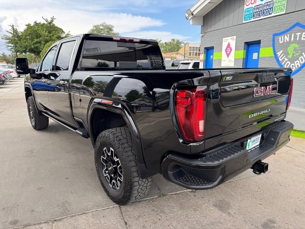 GMC Sierra 2500HD Denali Crew Cab 4WD SB 2022