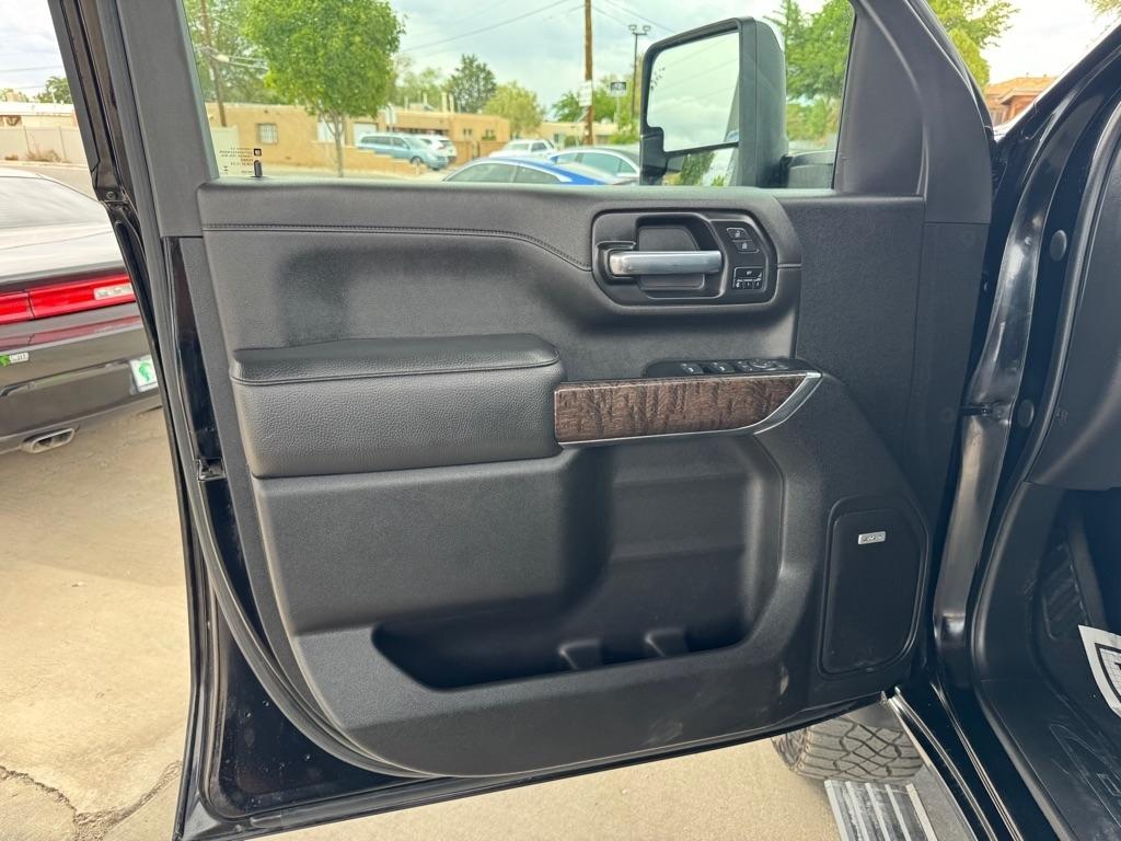 GMC Sierra 2500HD Denali Crew Cab 4WD SB 2022