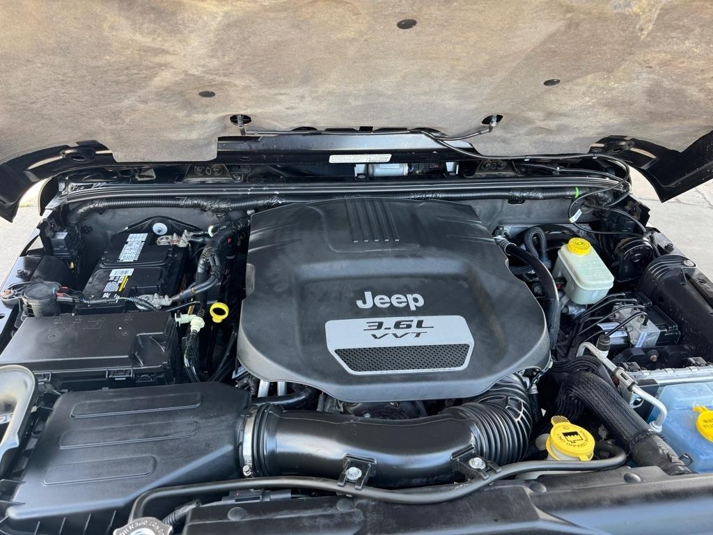 Jeep Wrangler Unlimited Rubicon 4WD 2013
