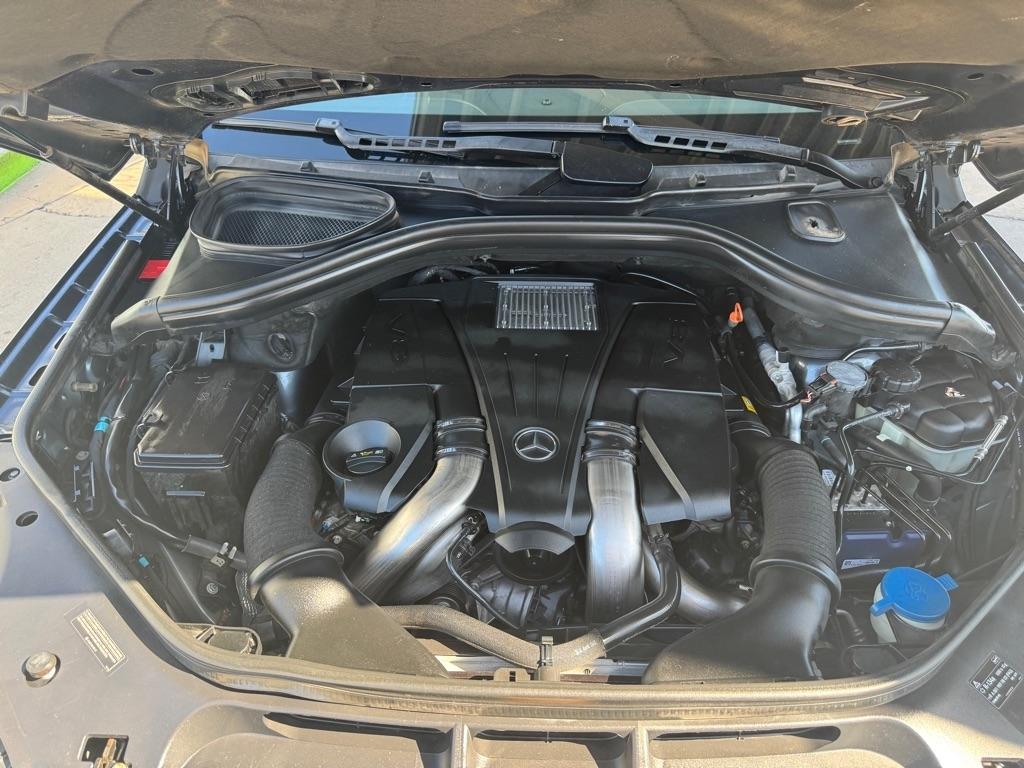 Mercedes-Benz M-Class ML550 2013
