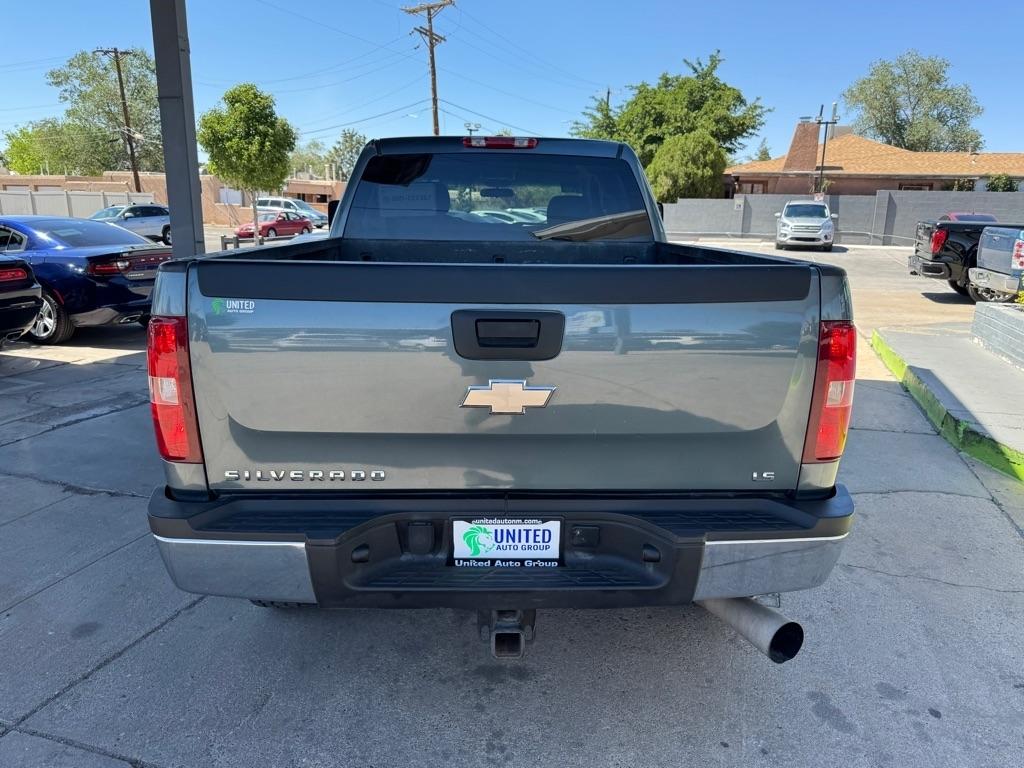 Chevrolet Silverado 2500HD Work Truck Crew Cab Std. Box 4WD 2008