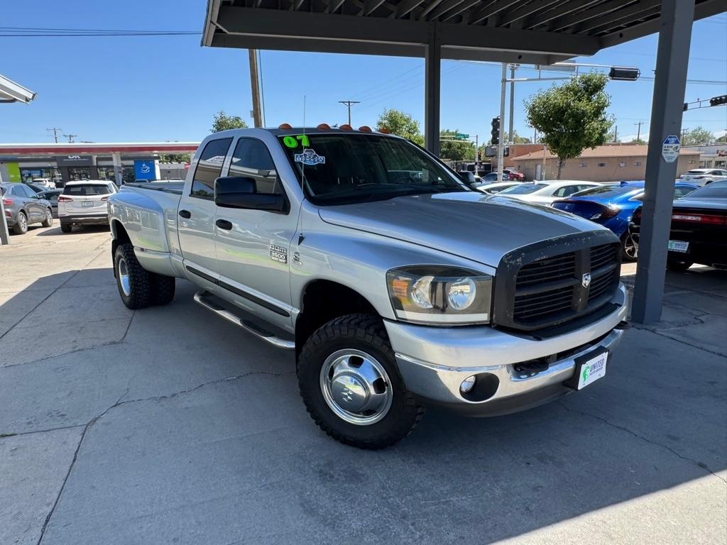 Dodge Ram 3500 ST Quad Cab 4WD DRW 2007