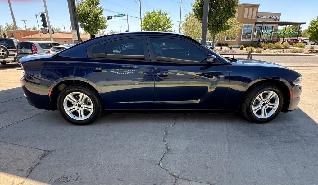 Dodge Charger SE 2017
