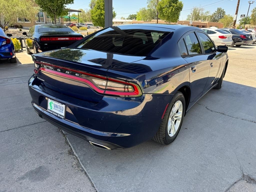 Dodge Charger SE 2017
