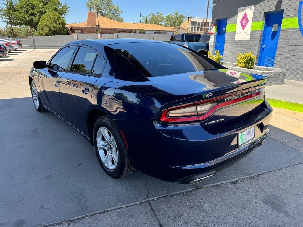 Dodge Charger SE 2017