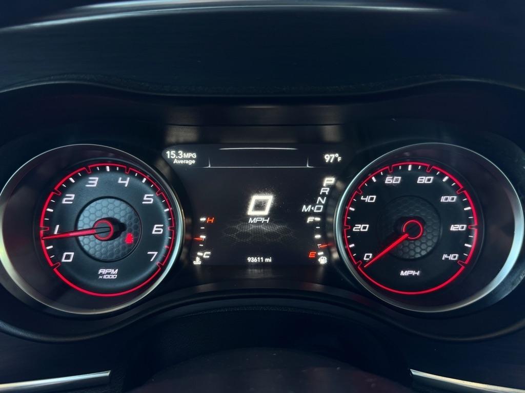 Dodge Charger SE 2017