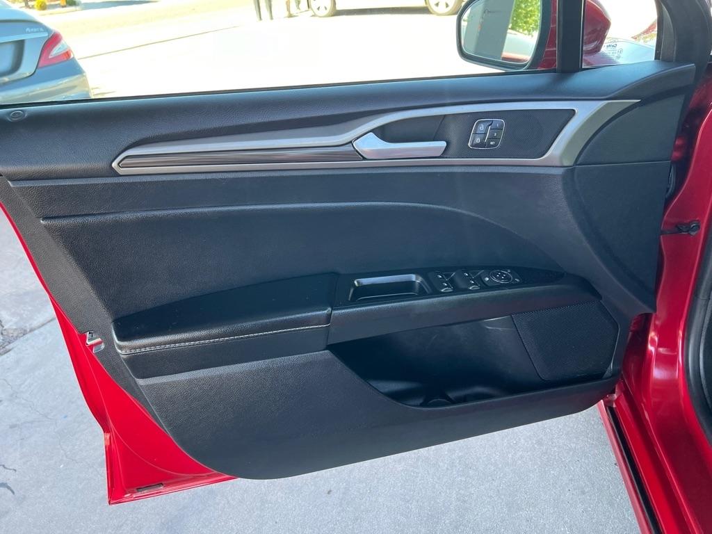 Ford Fusion SEL 2020