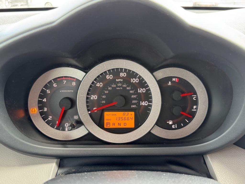 Toyota RAV4 Base V6 2WD 2007