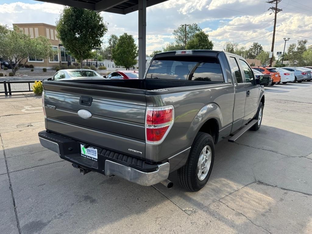 Ford F-150 XL SuperCab 8-ft. Bed 2WD 2012