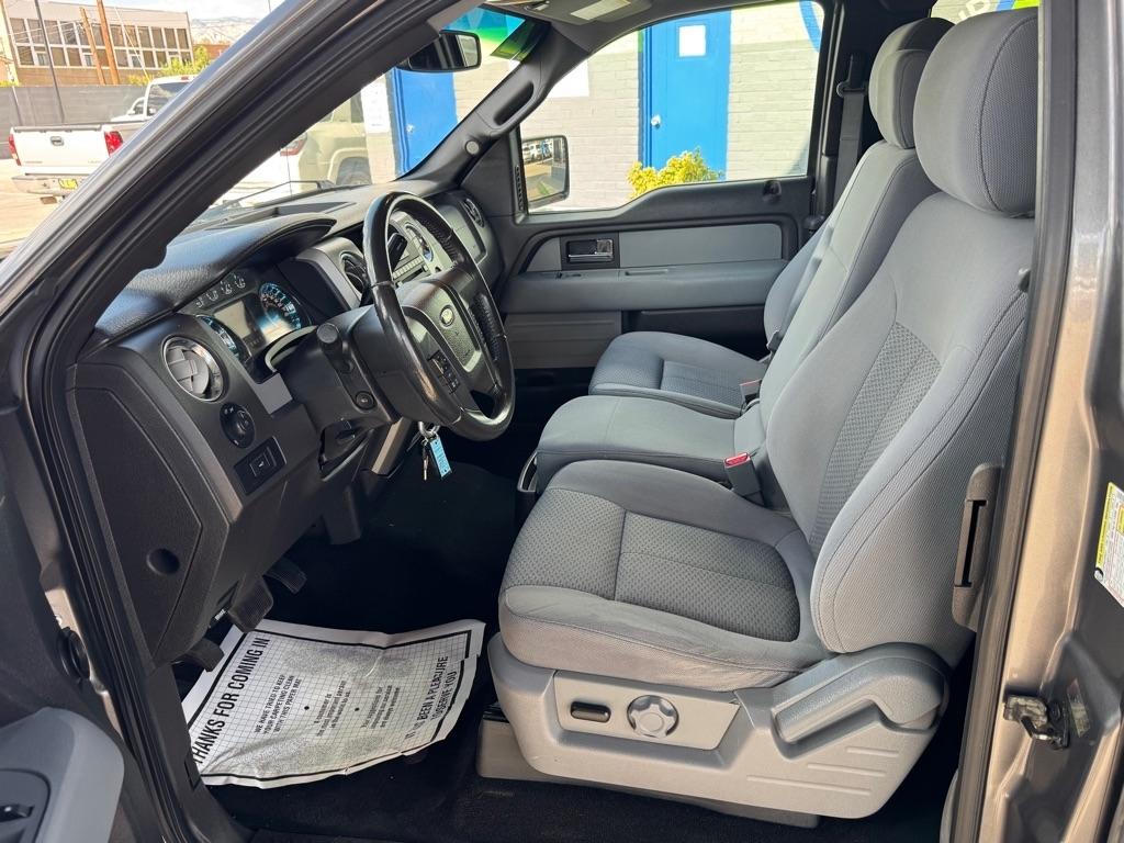 Ford F-150 XL SuperCab 8-ft. Bed 2WD 2012