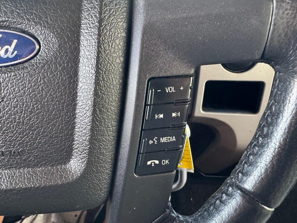 Ford F-150 XL SuperCab 8-ft. Bed 2WD 2012