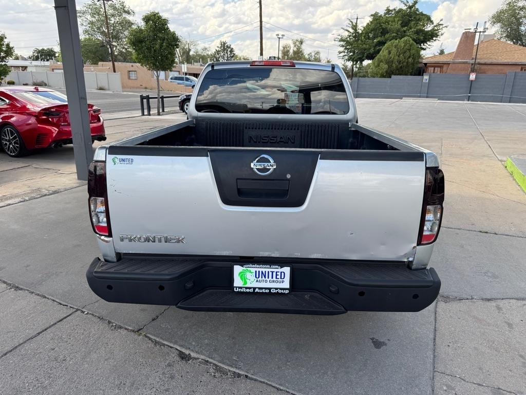 Nissan Frontier S King Cab 2WD 2011