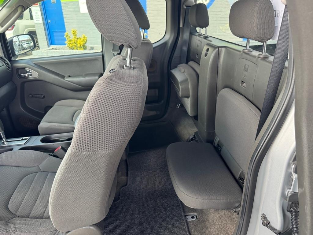 Nissan Frontier S King Cab 2WD 2011