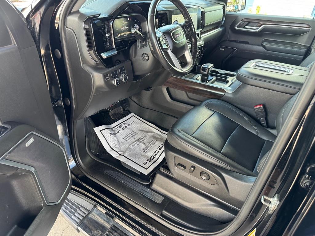 GMC Sierra 1500 SLT Crew Cab 4WD 2022