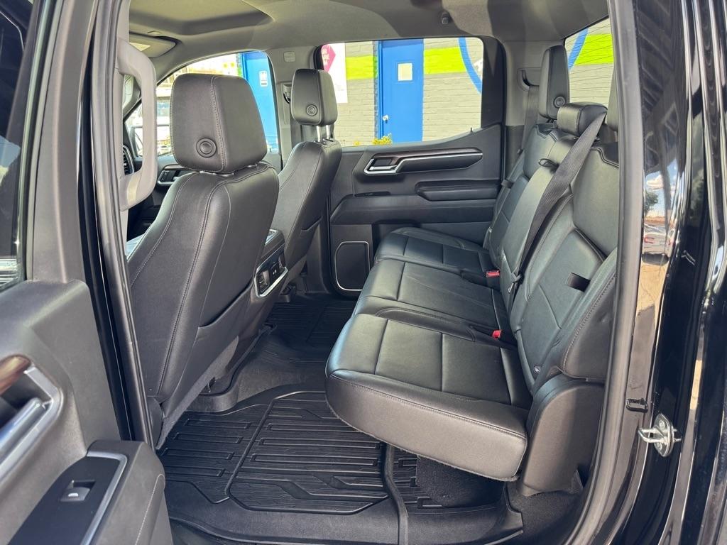 GMC Sierra 1500 SLT Crew Cab 4WD 2022