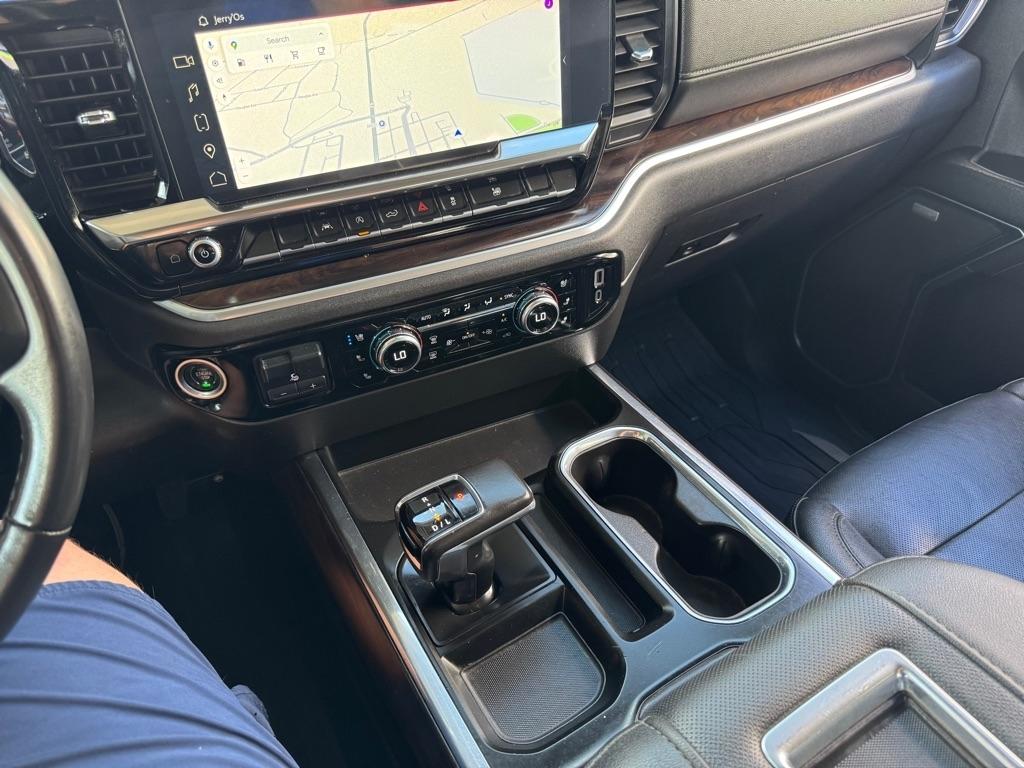 GMC Sierra 1500 SLT Crew Cab 4WD 2022