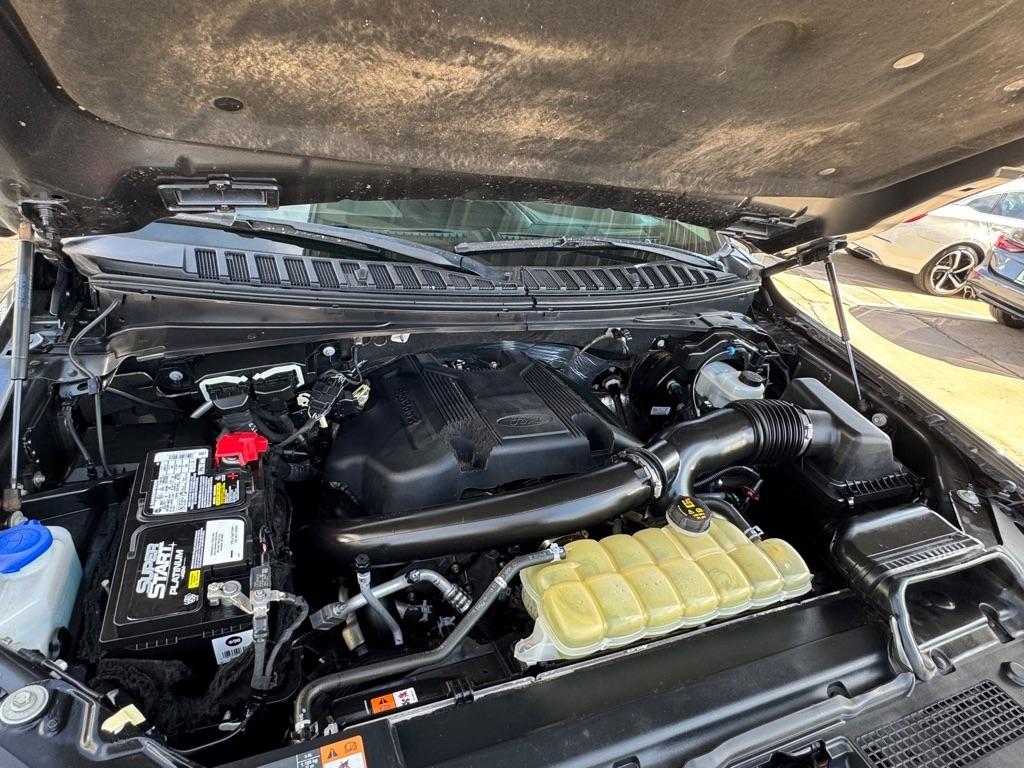 Ford Expedition XLT 4WD 2019