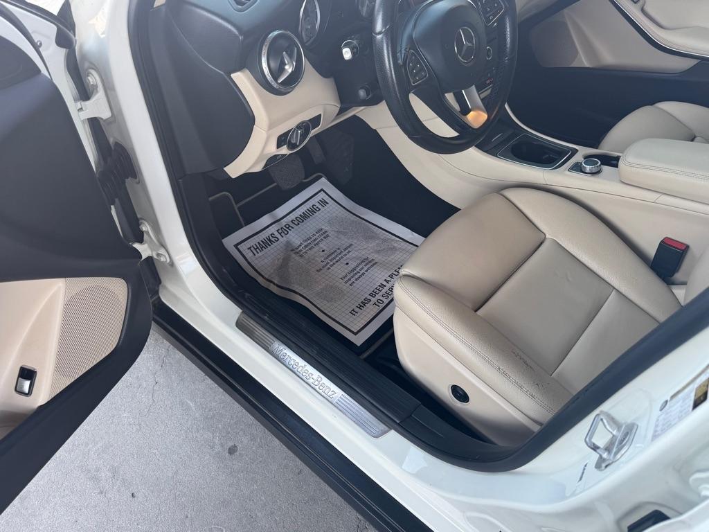 Mercedes-Benz GLA-Class GLA250 4MATIC 2016
