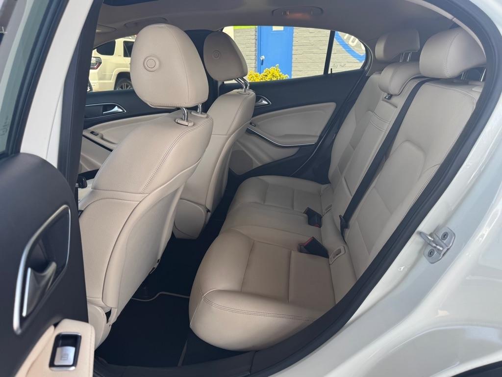 Mercedes-Benz GLA-Class GLA250 4MATIC 2016