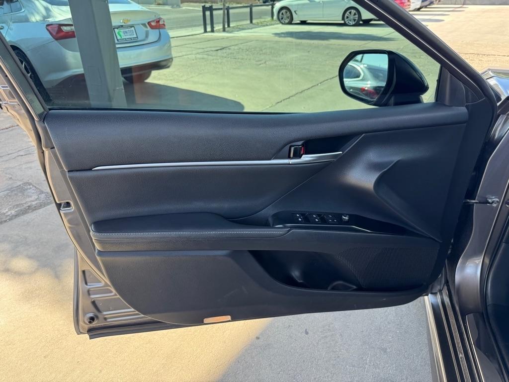 Toyota Camry XSE V6 2019