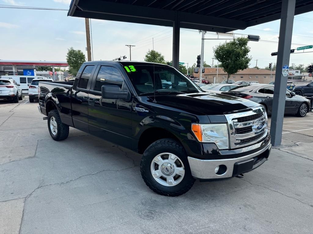 Ford F-150 XL SuperCab 8-ft. Bed 4WD 2013