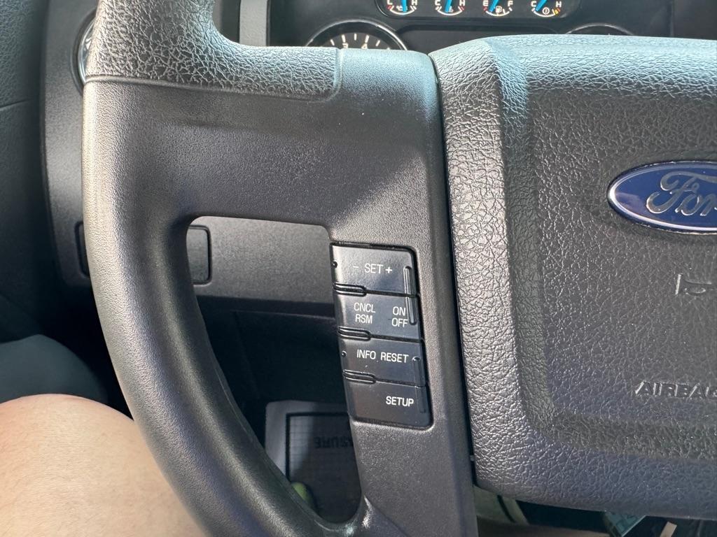 Ford F-150 XL SuperCab 8-ft. Bed 4WD 2013