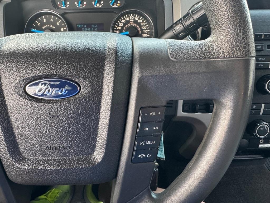 Ford F-150 XL SuperCab 8-ft. Bed 4WD 2013