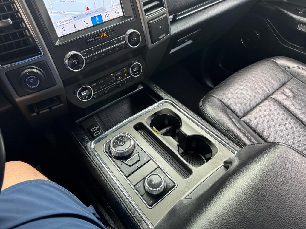 Ford Expedition XLT 4WD 2019